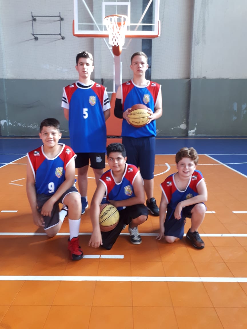 Monster fica com o título do sub 15 masculino da Copa Cidade de Telêmaco de  Basquete - Prefeitura de Telêmaco Borba